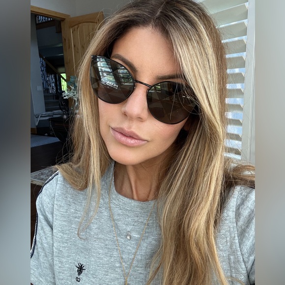 NWT🔥 Prada ✨ PR 50ZS 1AB03T Black Metal Fashion Sunglasses Grey Mirror Lens ✨ - Picture 9 of 9